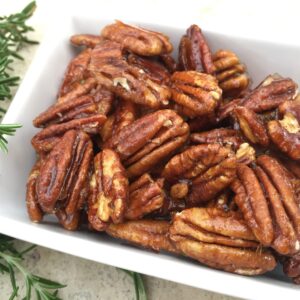 Glazed spicy pecans (with rosemanry)