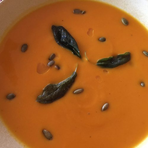 butternut squash soup with pumpkin seeds