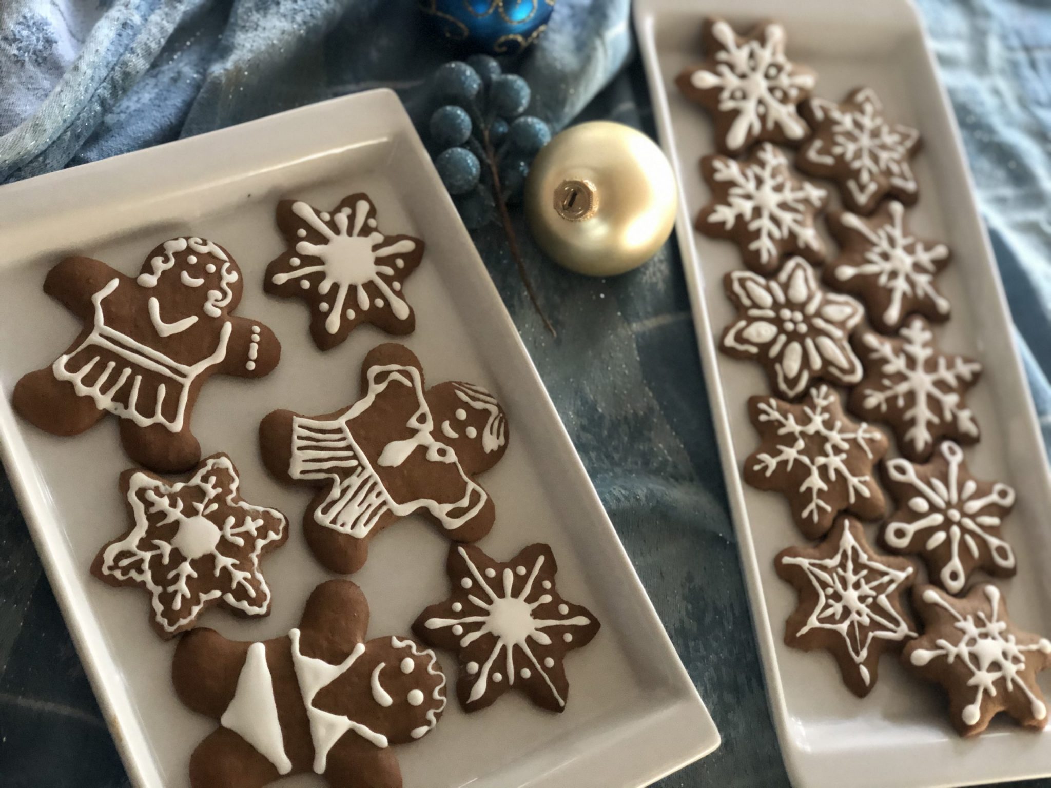 Frost cookies without a piping bag sammywongskitchen
