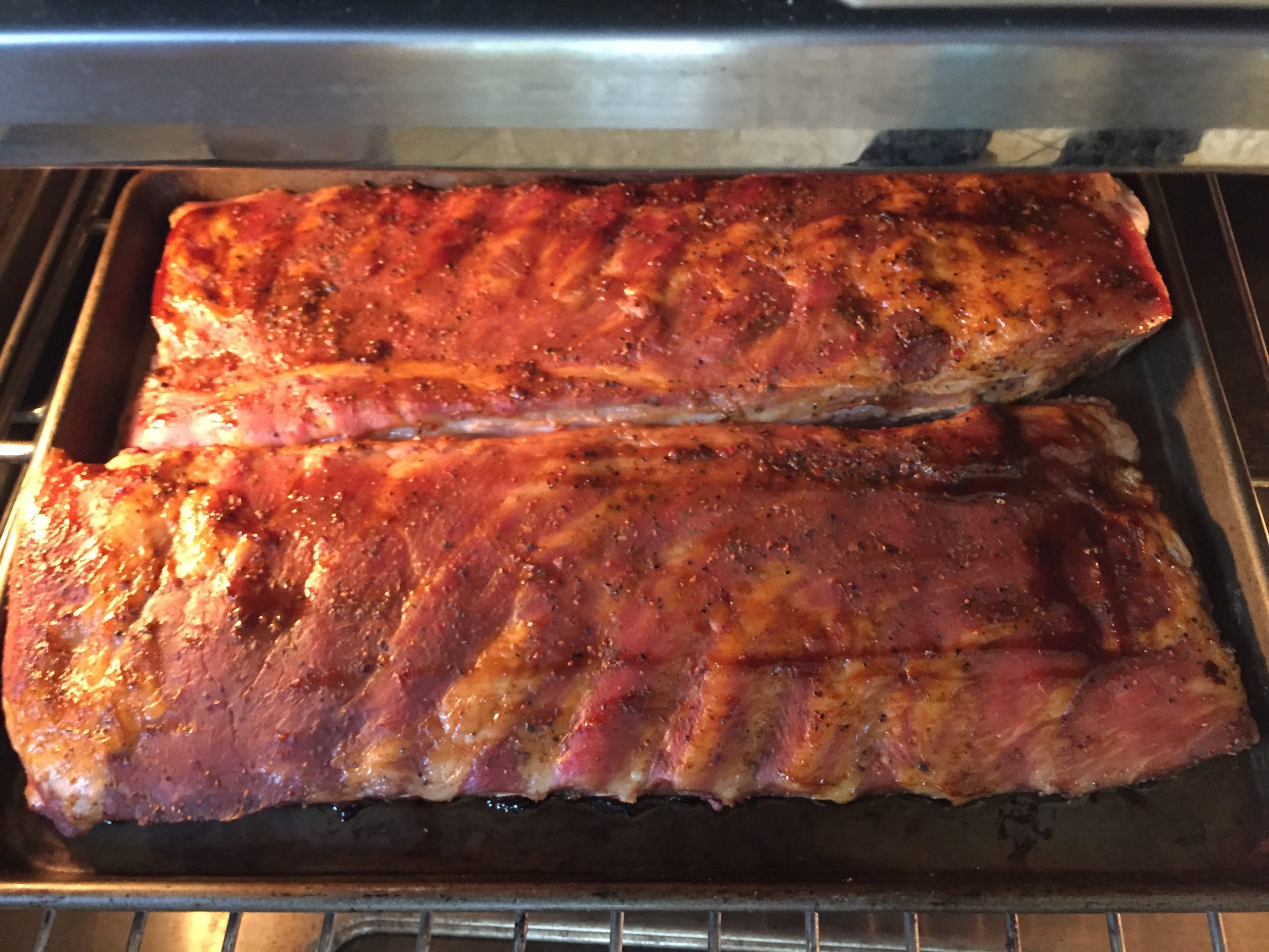 SLow cooking ribs in low temperature oven