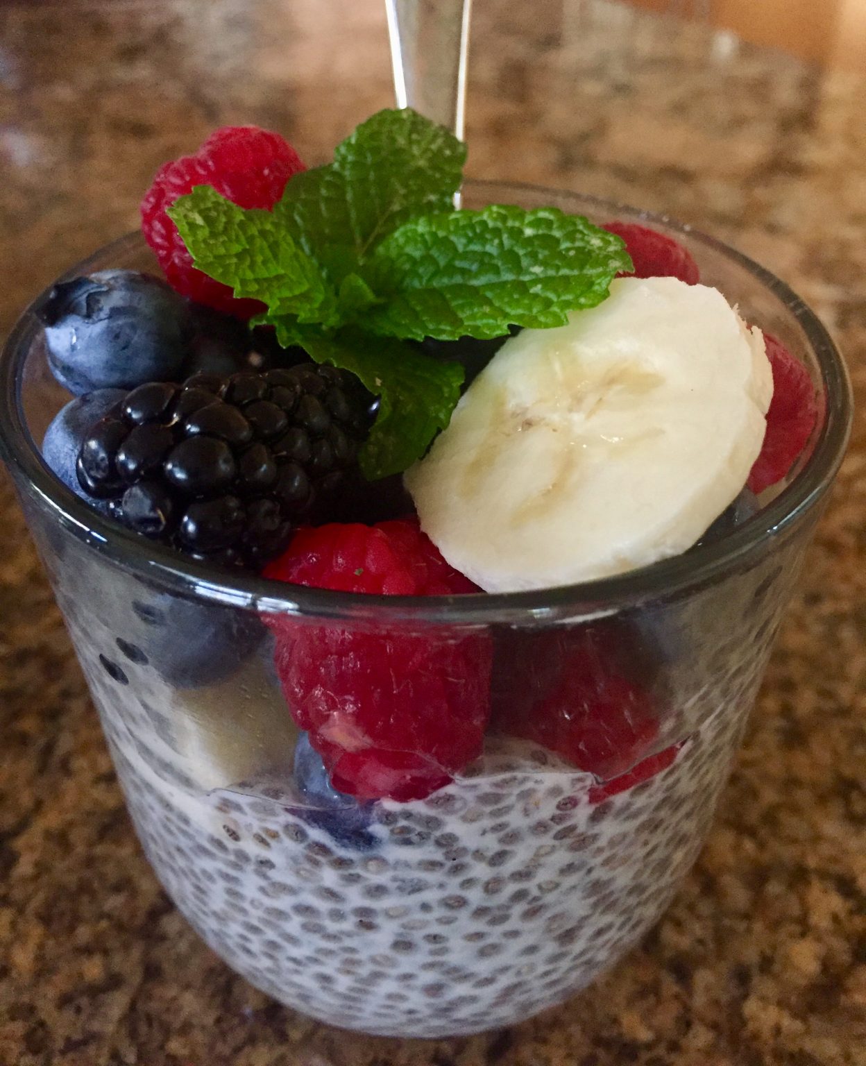 CHIA SEED BREAKFAST PARFAIT - Sammywongskitchen