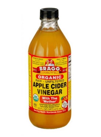 Natural apple cider vinegar with mother